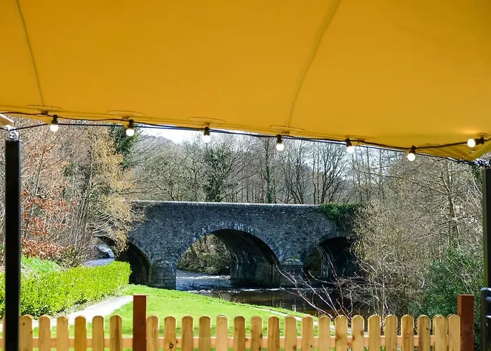 The At Woodenbridge Hotel